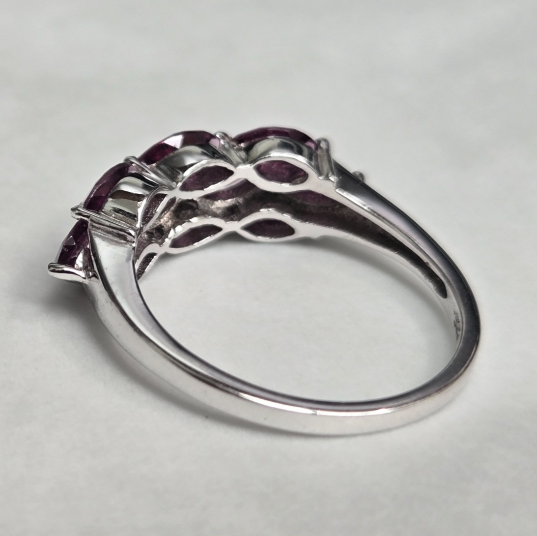 Silver Garnet Ring Red Gemstone Prong Setting Style UK Size S