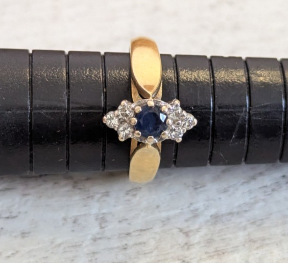 18ct Gold Sapphire Diamond Ring Size N Hallmarked 750 September 3.8g