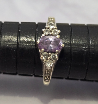 9ct Yellow Gold Ring Cubic Zirconia Stones Authentic Hallmark Ring Size M