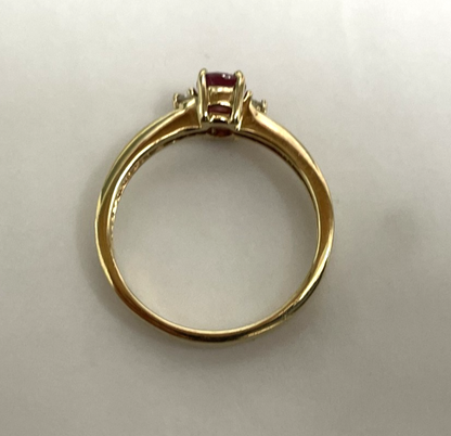 9ct Yellow Gold Ring Ruby Zircon Stones Size N 1/2 Hallmarked 2.5g Certification