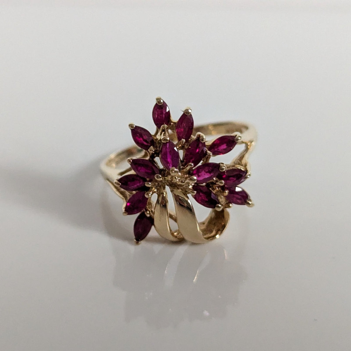 9ct Gold 14 Ruby Ring Size S Hallmarked 375 Cluster July 4g