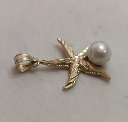 14ct Yellow Gold Starfish Pendant White Pearl Stones 14ct Stamped 18mm x 29mm