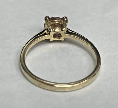 9ct Gold Ring Quartz Solitaire Hallmarked Size N 1.9g