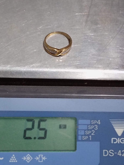 9ct Gold Ring Diamond Stones Size N UK Hallmarked Crossover Band 2.5g