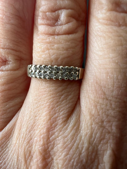9ct White Gold Ring Diamond Stones Double Row Size M Hallmarked 2.1g