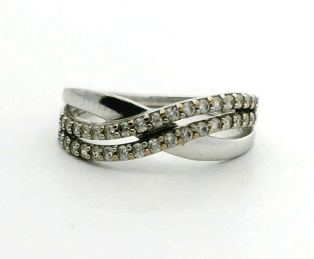 9ct Gold Ring Cubic Zirconia Stones Size L Crossover Setting UK Hallmarked 1.7g