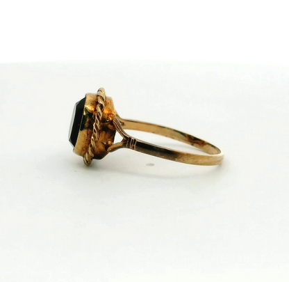 9ct Gold Ring Amethyst Purple Vintage Solitaire Hallmark Size R