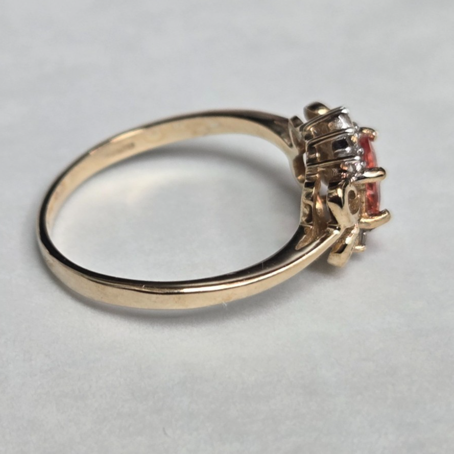9ct Gold Orange White Sapphire Ring Size R Hallmarked 375 September 2.6g