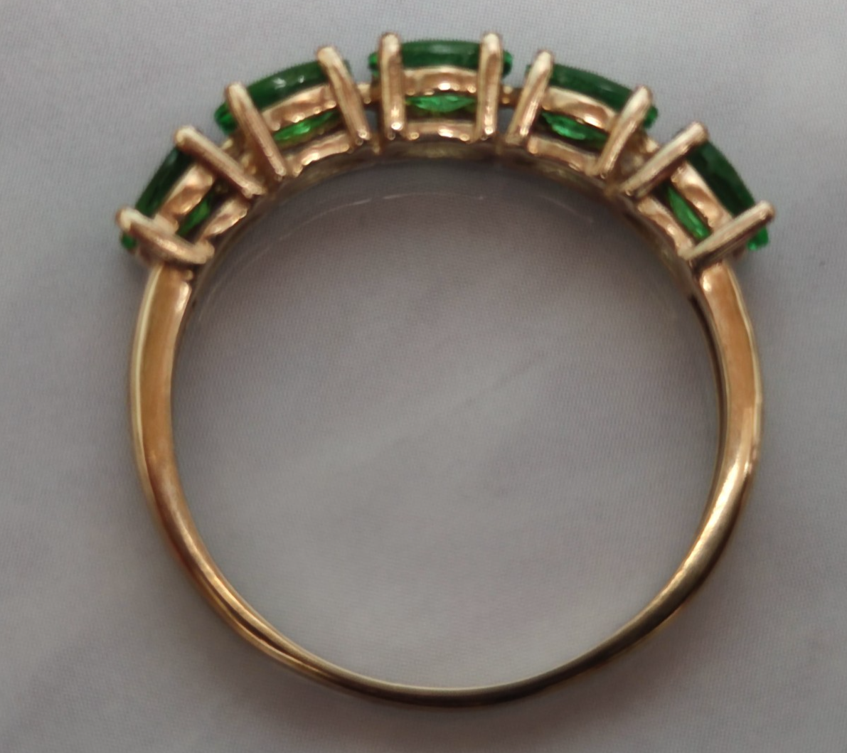 9ct Gold Green Diopside Ring Size R Five-Stone Prong Setting 2.1g