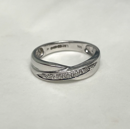 9ct White Gold Ring Diamond Hallmark Size J 1/2