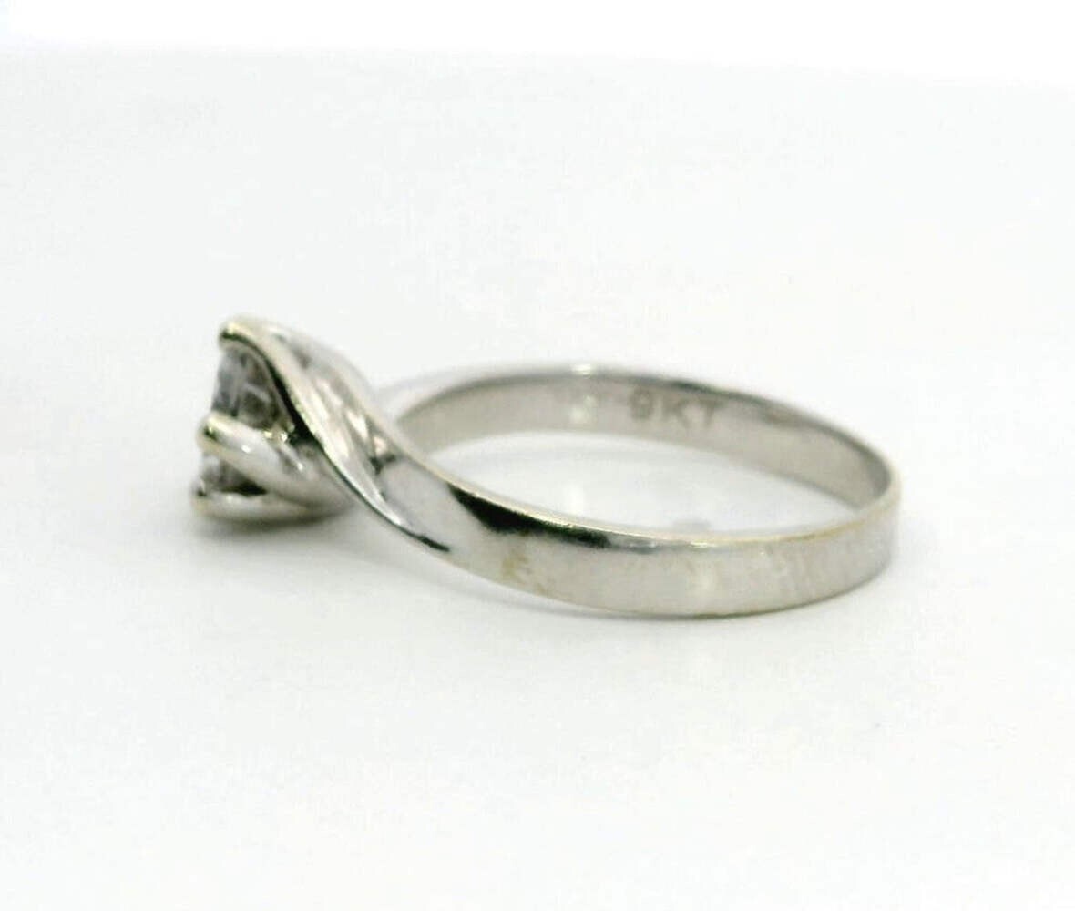 9ct White Gold Engagement Ring Cubic Zirconia Hallmarked Size N